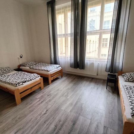 A Plus Hostel - Centrum プラハ エクステリア 写真